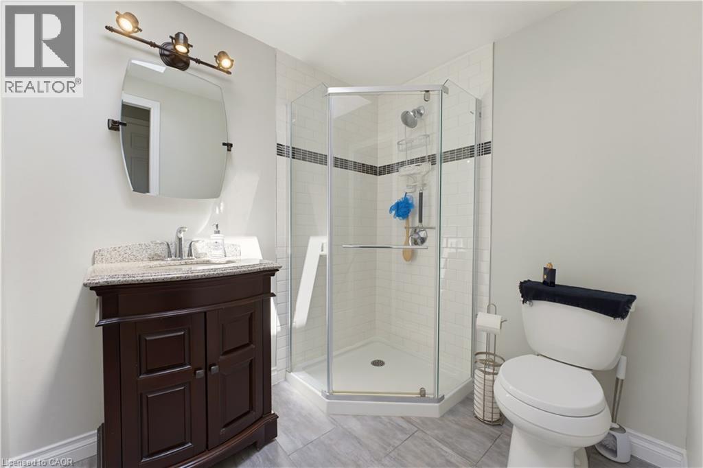 Primary ensuite - 32 Stonehaven Place, Cambridge, ON - Indoor Photo Showing Bathroom