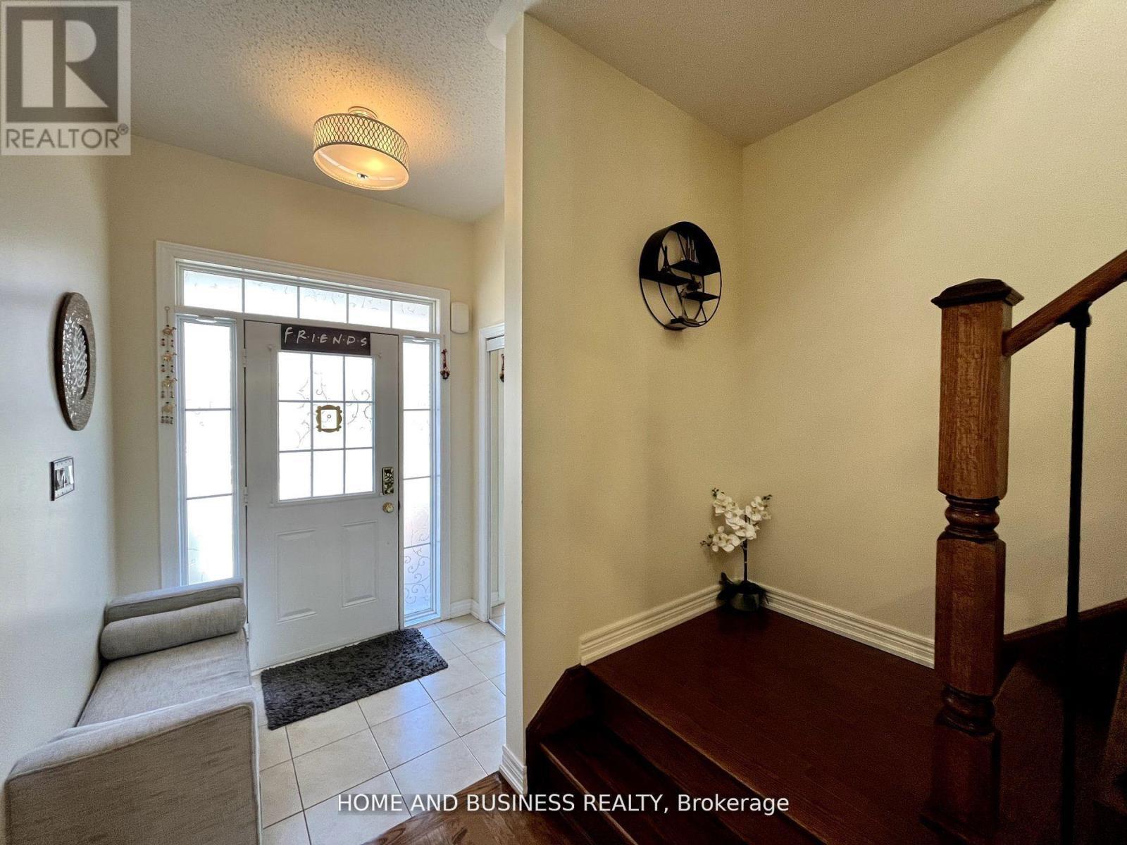 5532 Meadowcrest Avenue, Mississauga, ON - Indoor Photo Showing Other Room