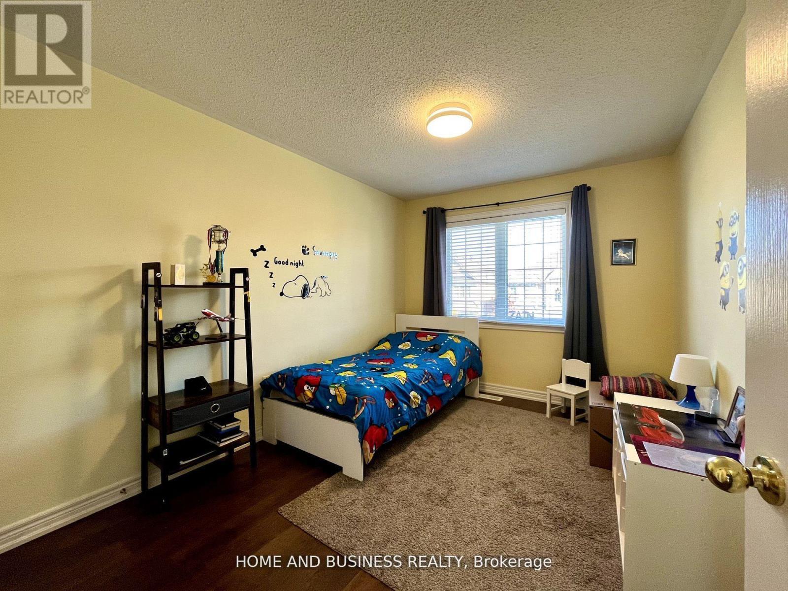 5532 Meadowcrest Avenue, Mississauga, ON - Indoor Photo Showing Bedroom