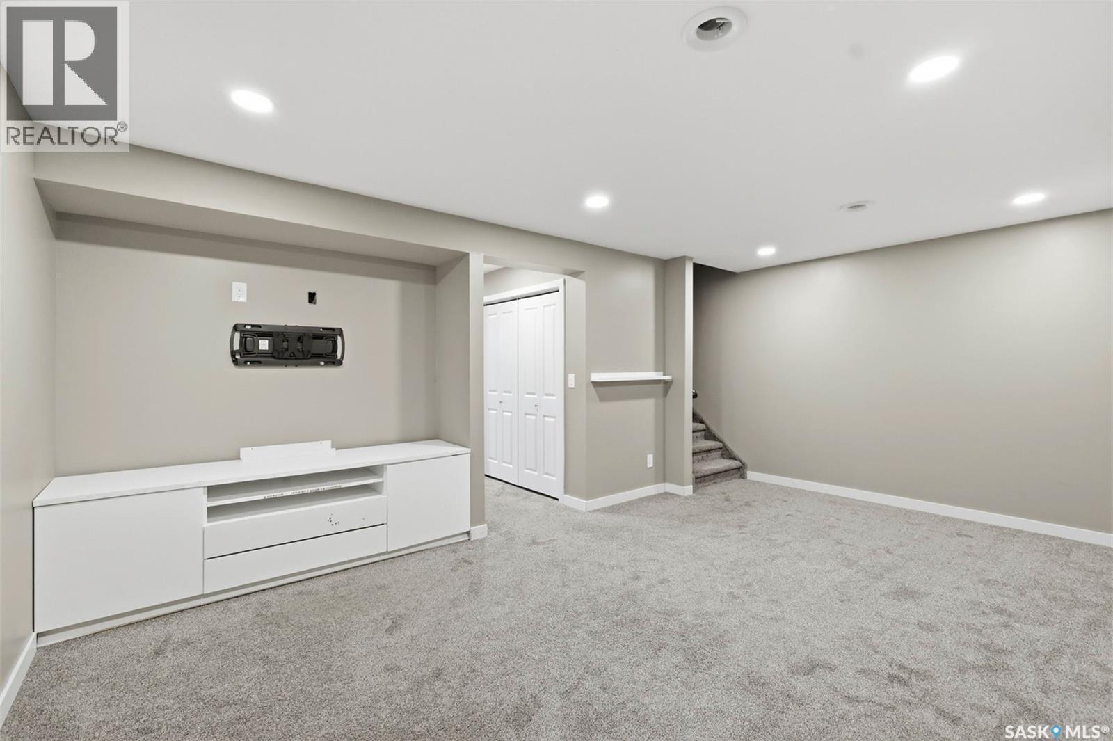 916 Stonebridge Common, Saskatoon, SK - Indoor Photo Showing Basement