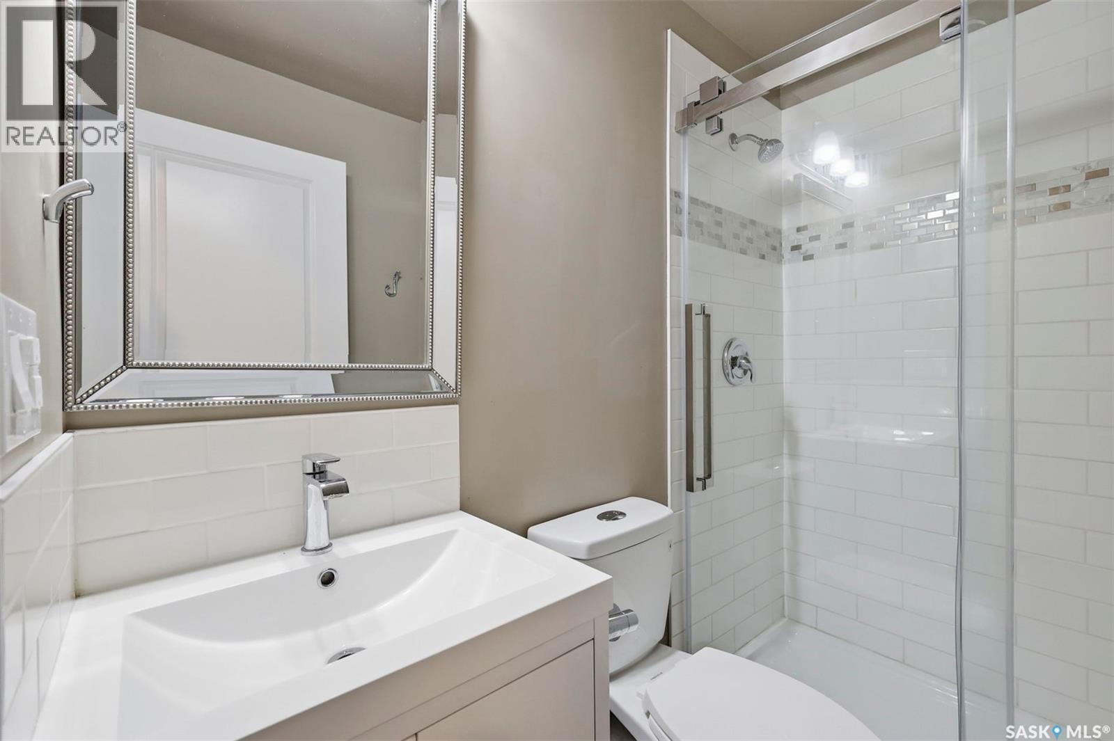 916 Stonebridge Common, Saskatoon, SK - Indoor Photo Showing Bathroom