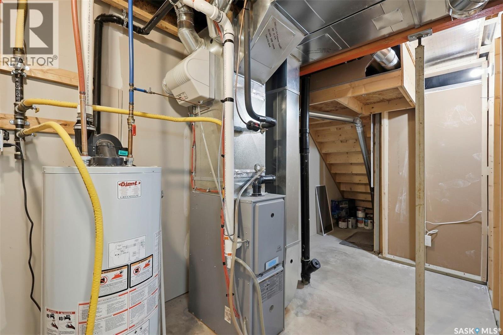 916 Stonebridge Common, Saskatoon, SK - Indoor Photo Showing Basement