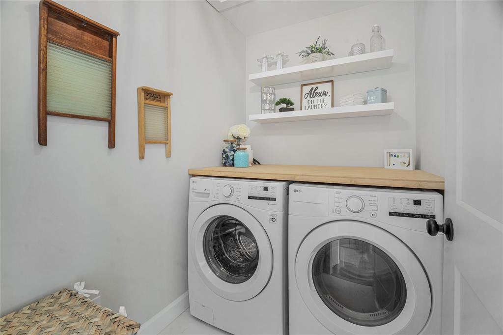 30 Terry Lane, St. John'S, NL - Indoor Photo Showing Laundry Room