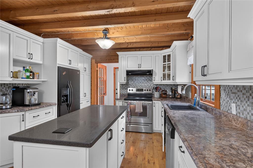 27 Towers Avenue, Gander, NL - Indoor Photo Showing Kitchen