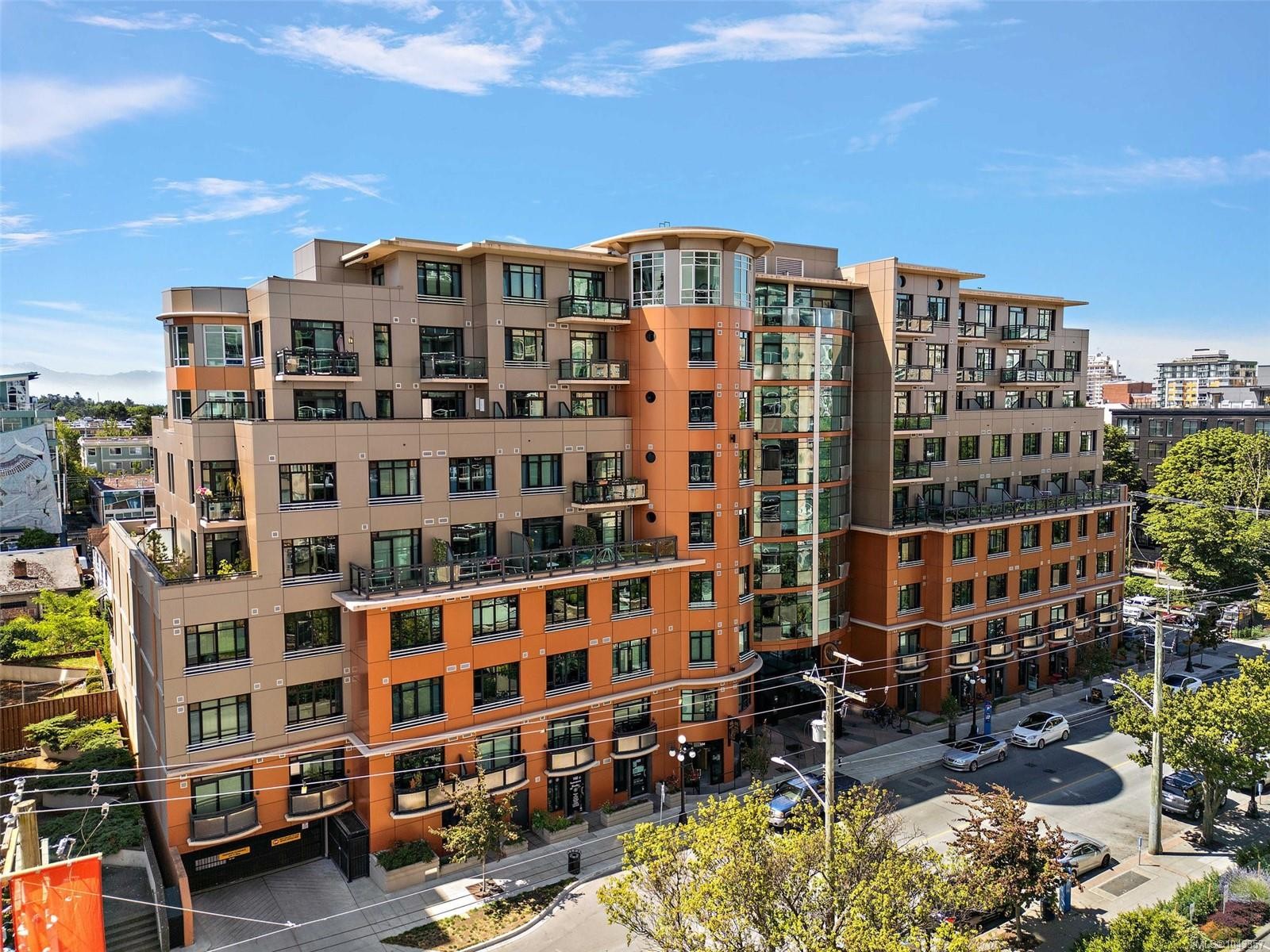 #511-1029 View St, Victoria, BC - Outdoor With Facade