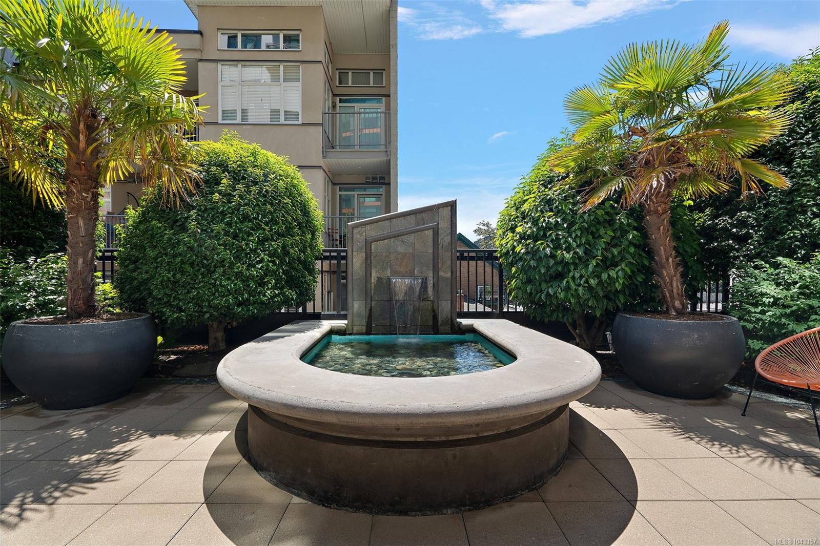 #511-1029 View St, Victoria, BC - Outdoor