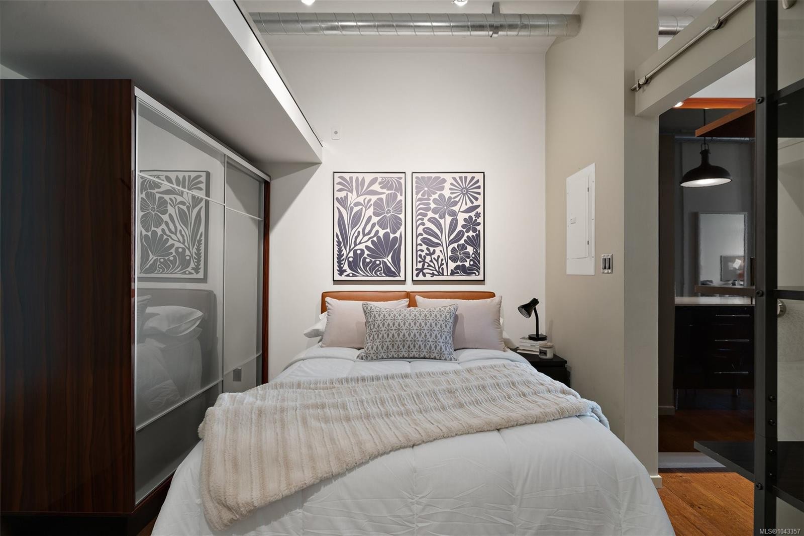 #511-1029 View St, Victoria, BC - Indoor Photo Showing Bedroom