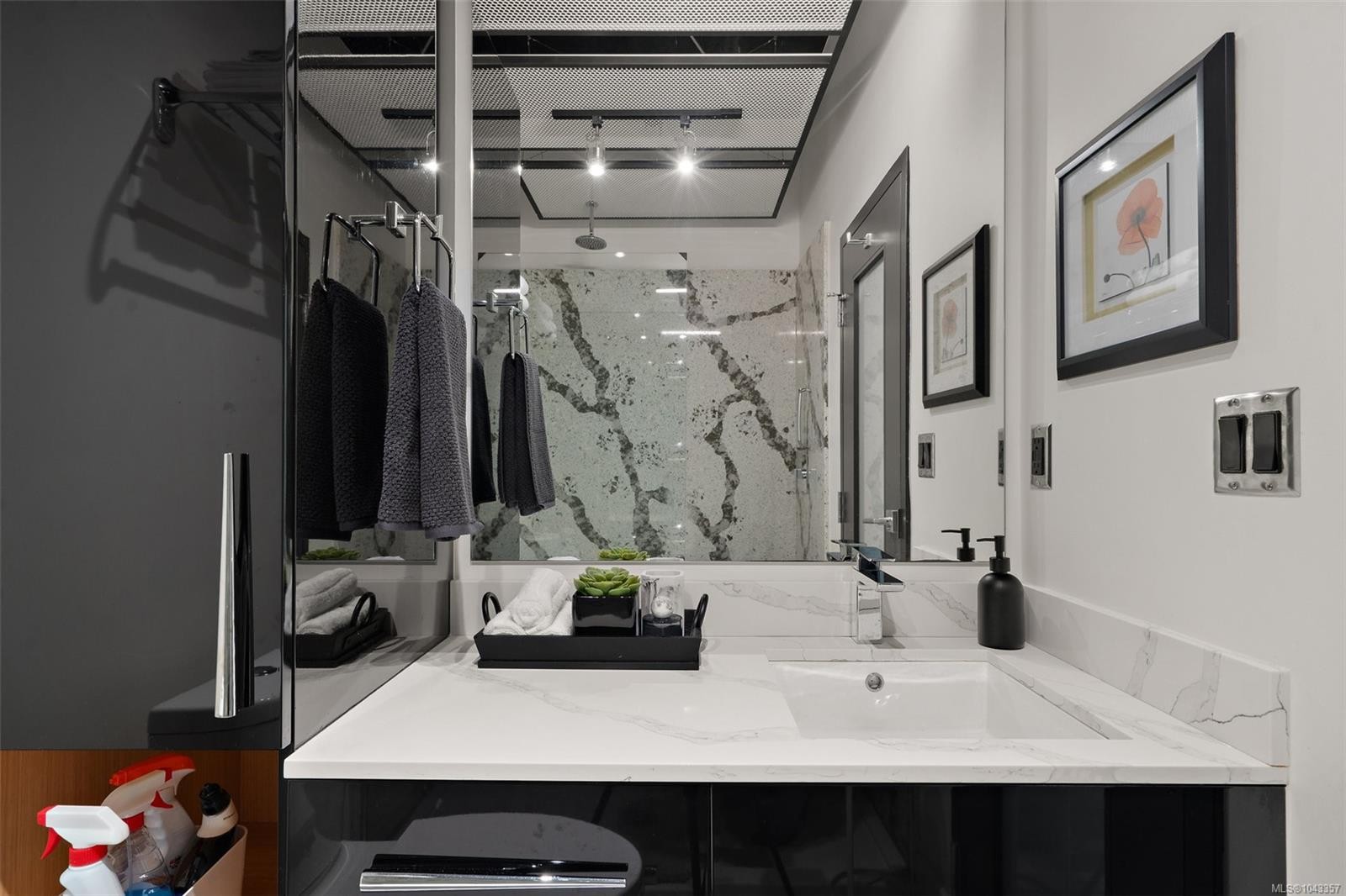 #511-1029 View St, Victoria, BC - Indoor