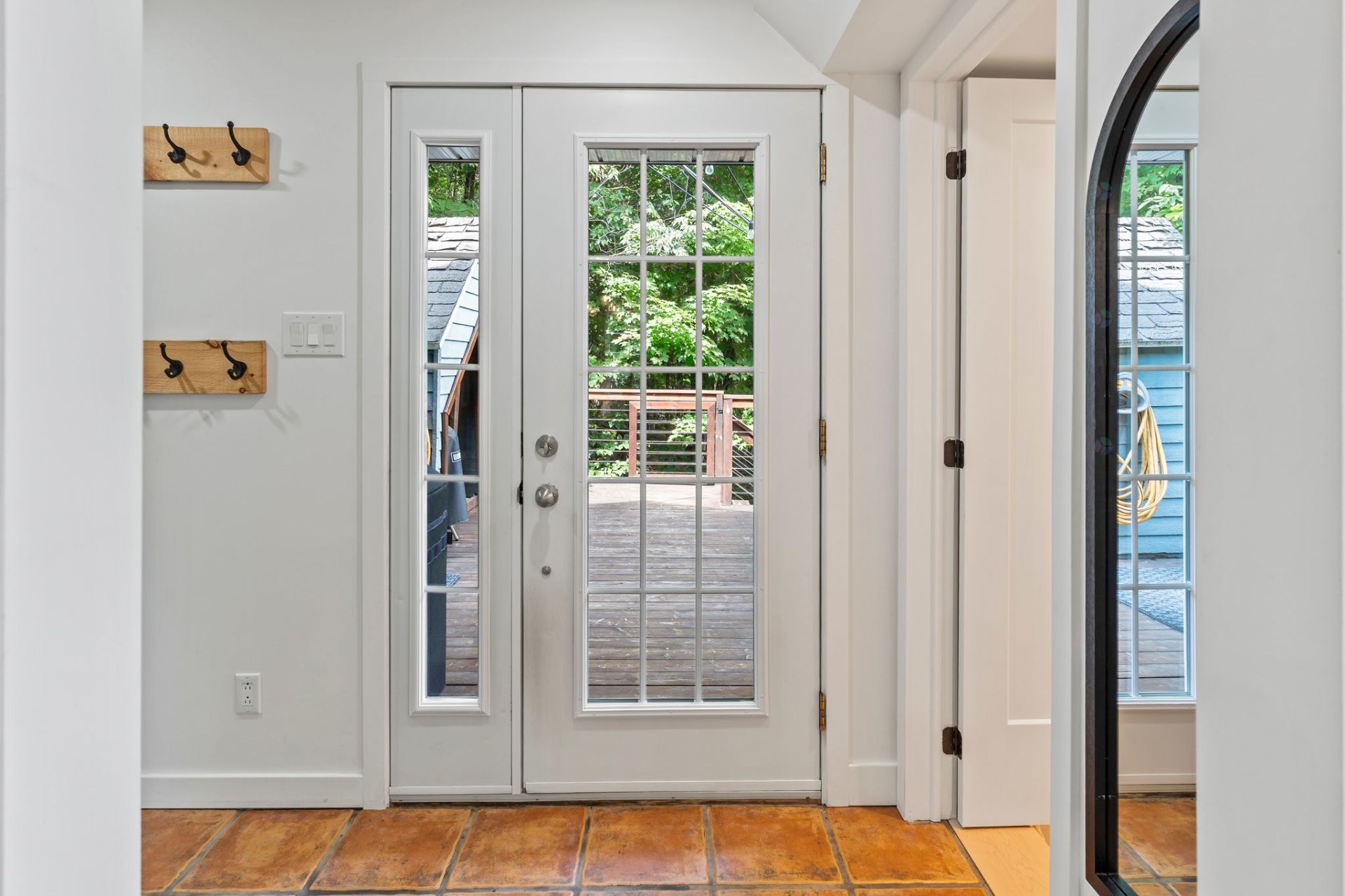 Hall d'entrée/Vestibule - 3 Rue Susan, Morin-Heights, QC - Indoor Photo Showing Other Room