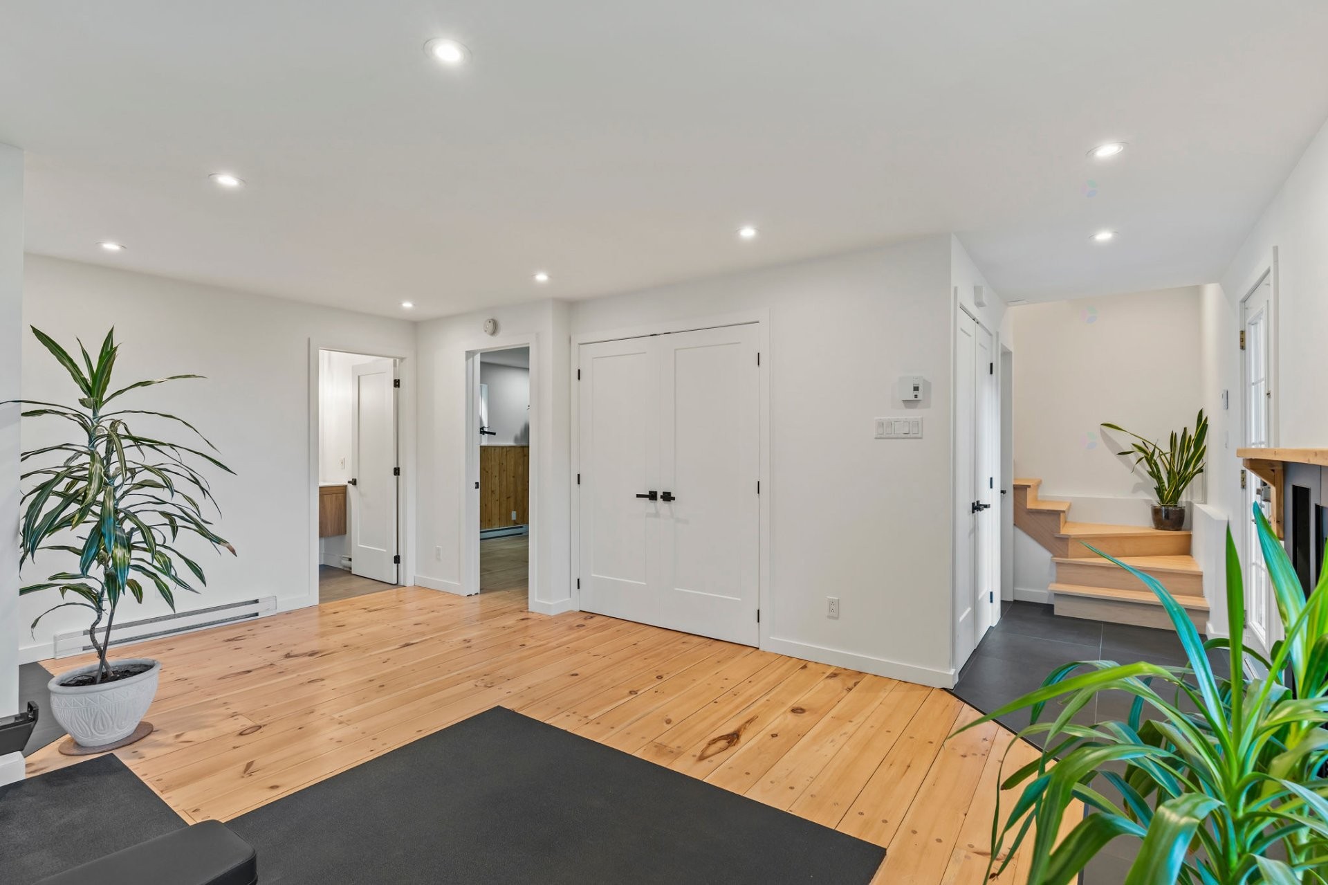 Salle familiale - 3 Rue Susan, Morin-Heights, QC - Indoor Photo Showing Other Room