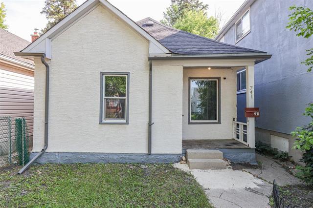 741 Stella Ave, Winnipeg, MB - Outdoor With Exterior