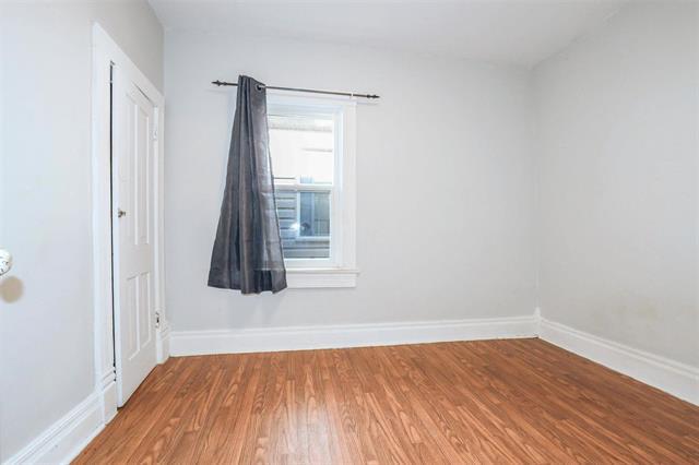 741 Stella Ave, Winnipeg, MB - Indoor Photo Showing Other Room