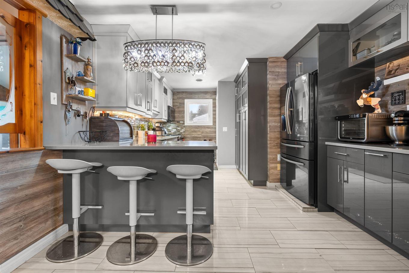 16 Rogers Avenue, Amherst, NS - Indoor Photo Showing Kitchen