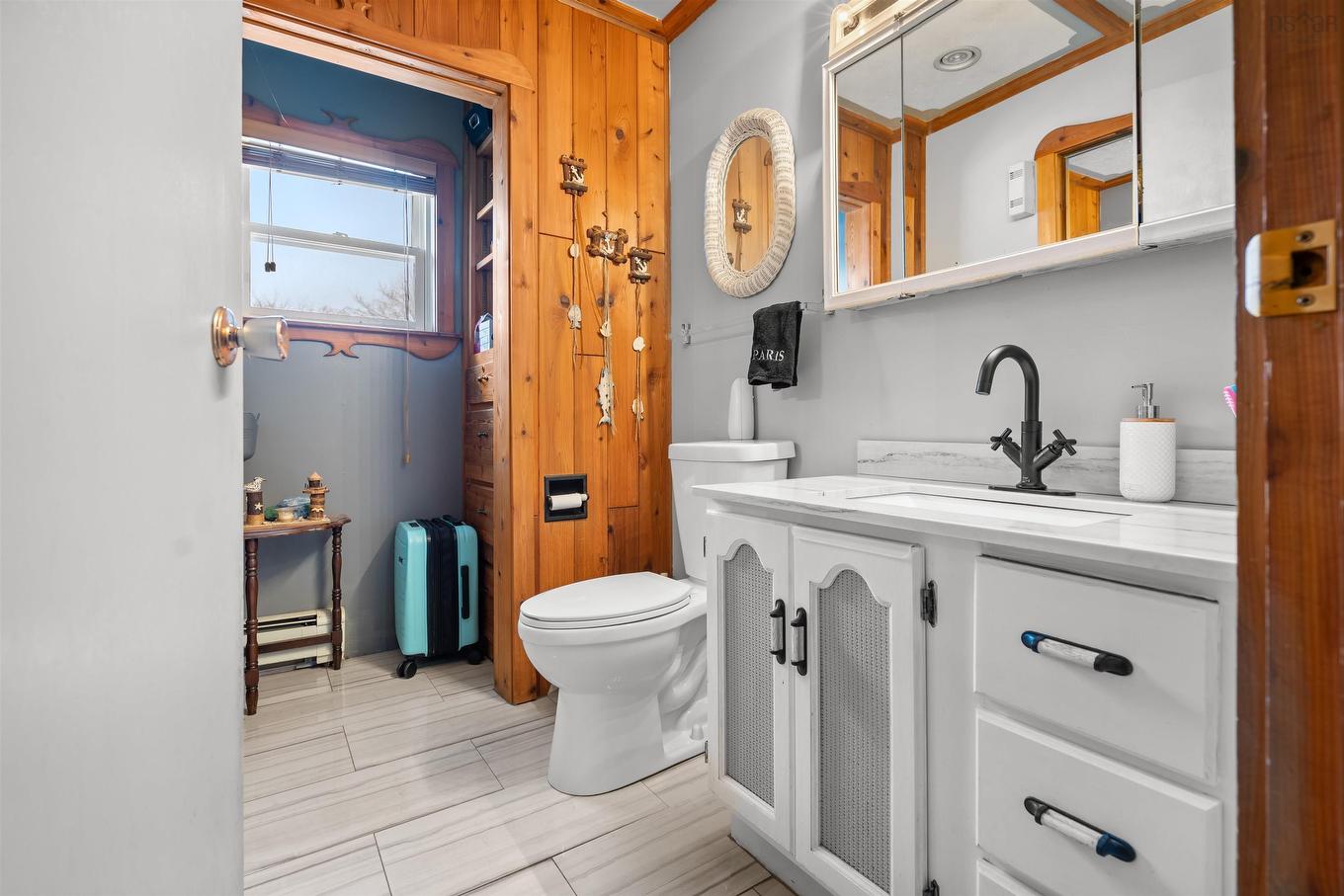16 Rogers Avenue, Amherst, NS - Indoor Photo Showing Bathroom