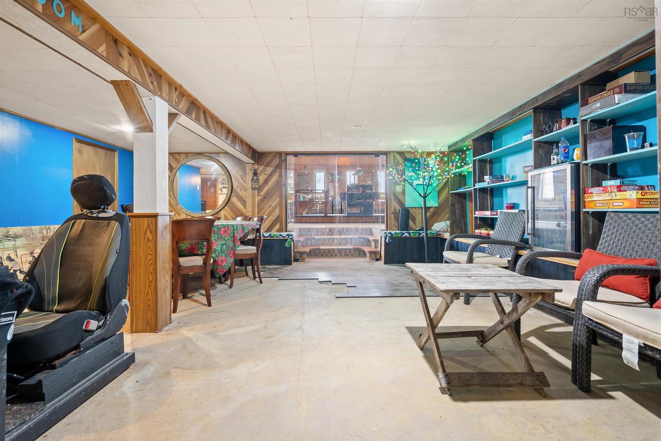 16 Rogers Avenue, Amherst, NS - Indoor