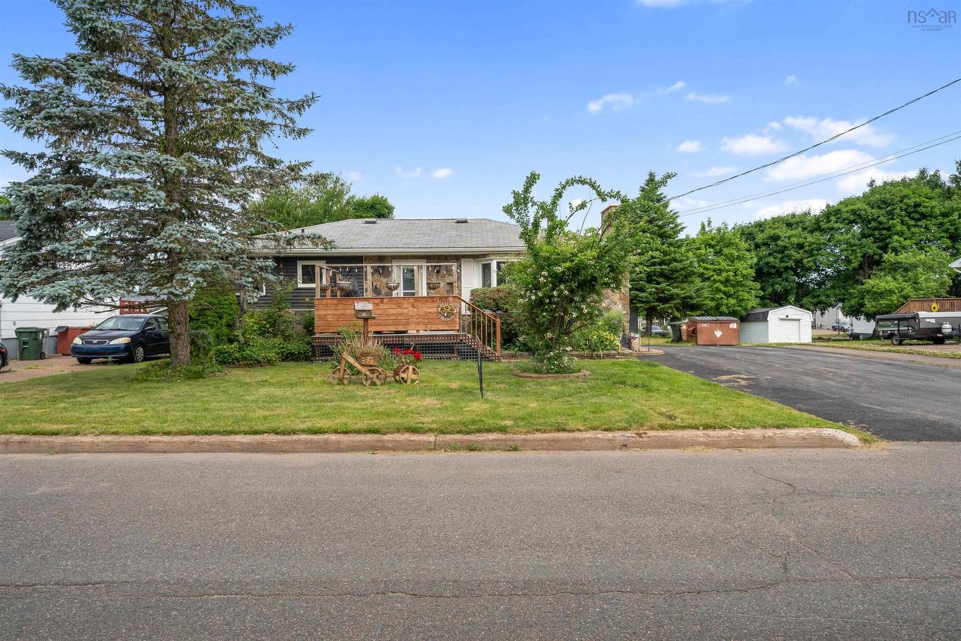 16 Rogers Avenue, Amherst, NS - Outdoor With Deck Patio Veranda
