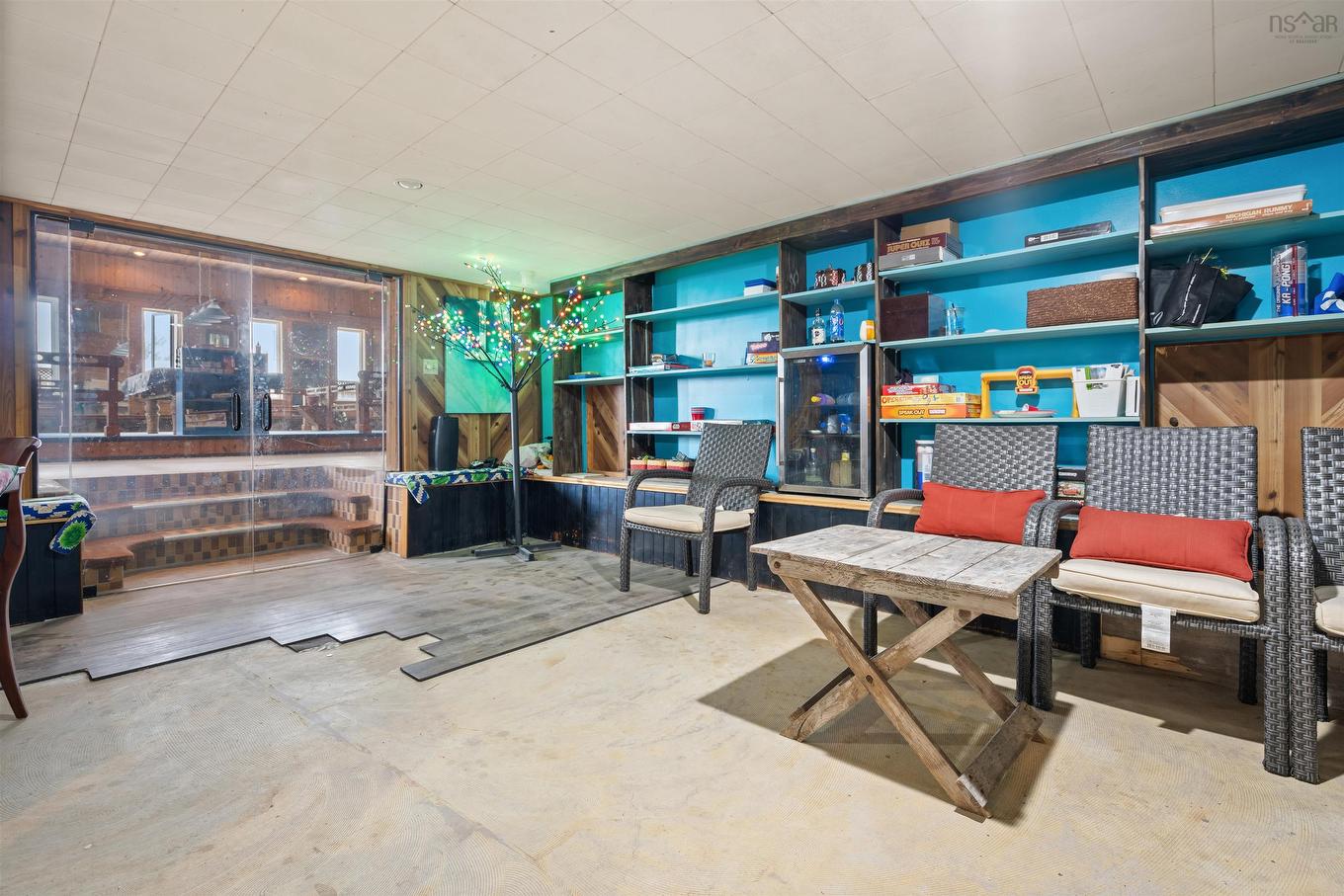 16 Rogers Avenue, Amherst, NS - Indoor