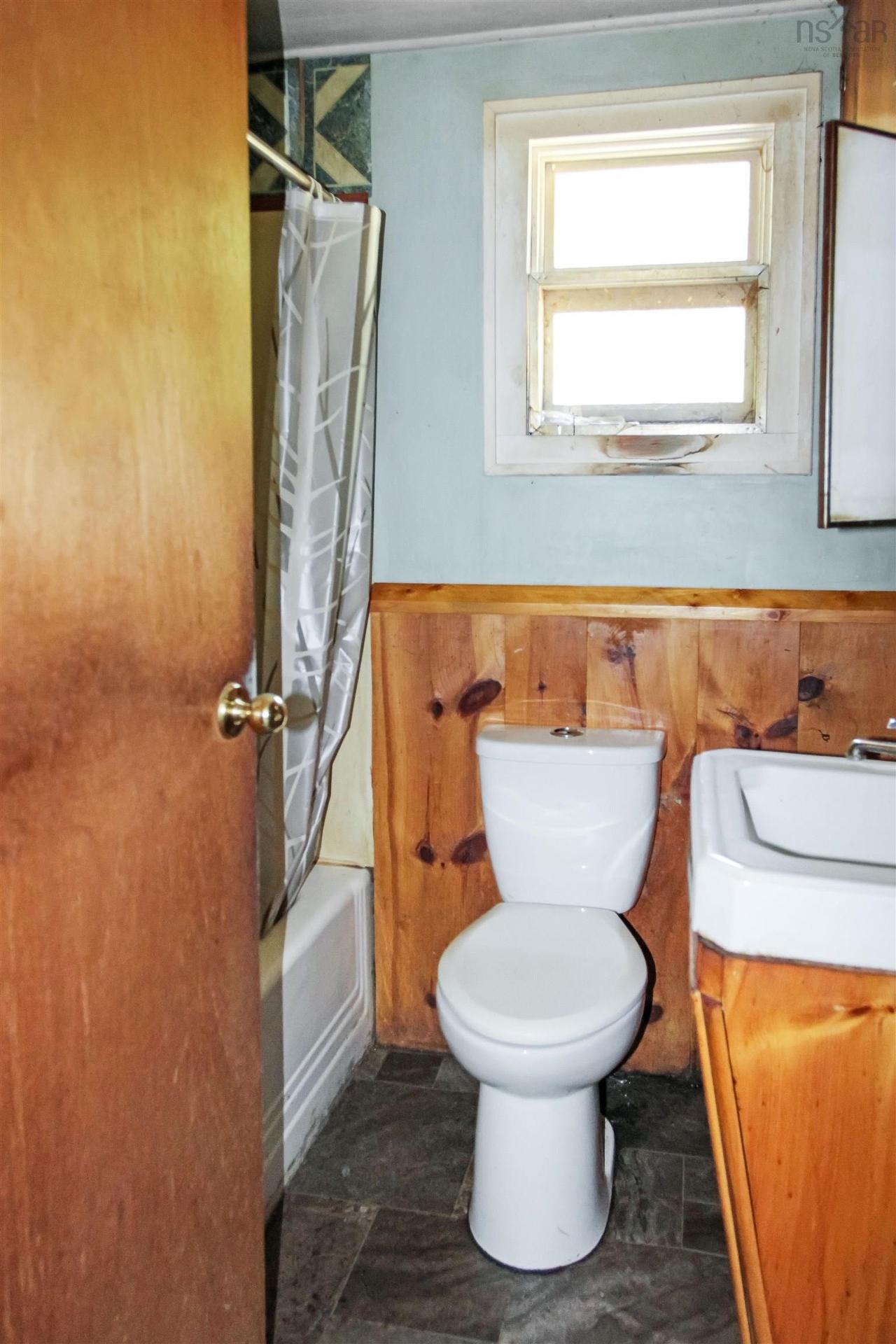 2113 Fire Lane, Torbrook, NS - Indoor Photo Showing Bathroom