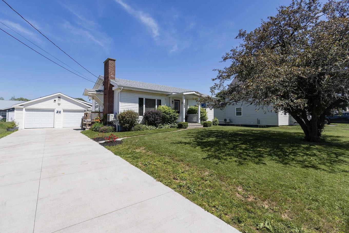12 Central Avenue, Amherst, NS - Outdoor