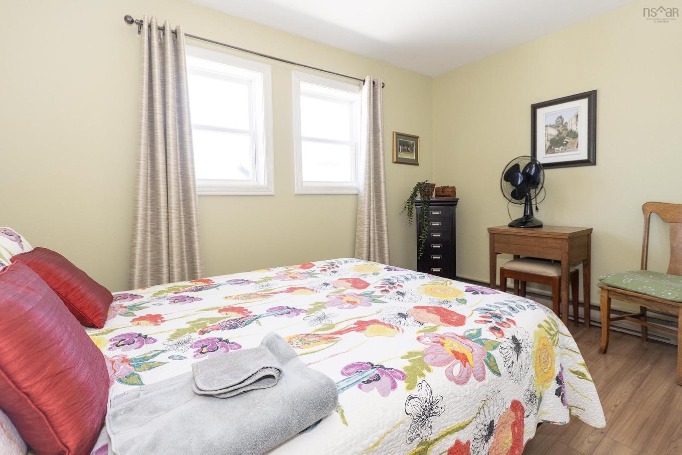 12 Central Avenue, Amherst, NS - Indoor Photo Showing Bedroom