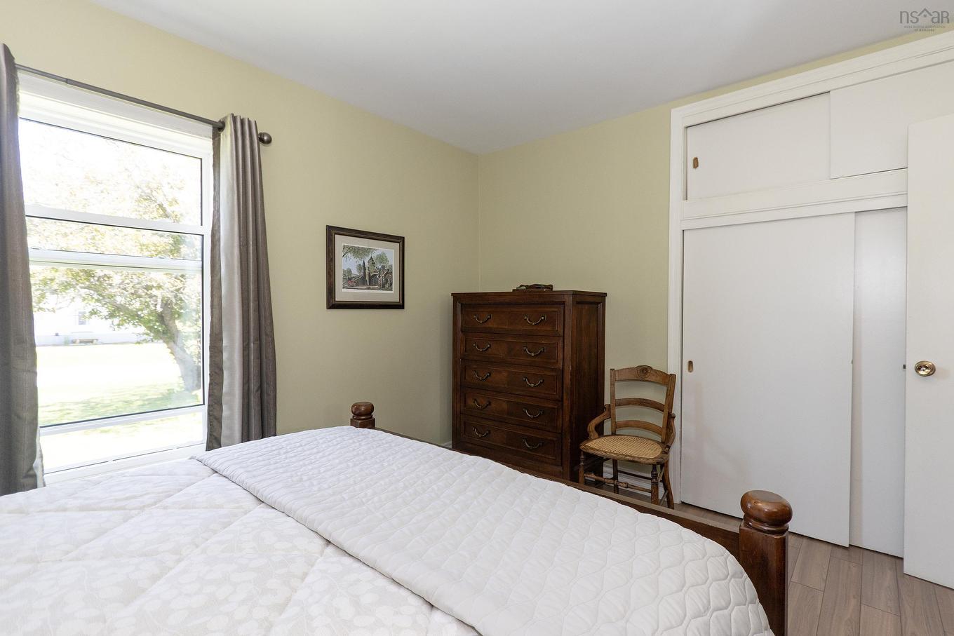12 Central Avenue, Amherst, NS - Indoor Photo Showing Bedroom