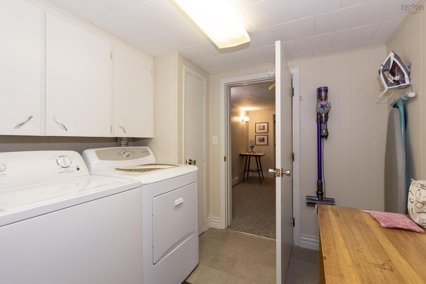 12 Central Avenue, Amherst, NS - Indoor Photo Showing Laundry Room