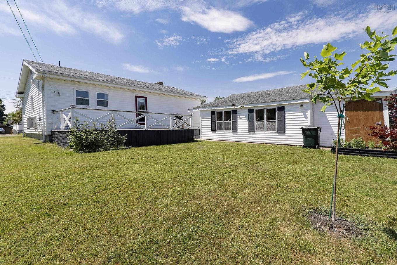 12 Central Avenue, Amherst, NS - Outdoor With Deck Patio Veranda