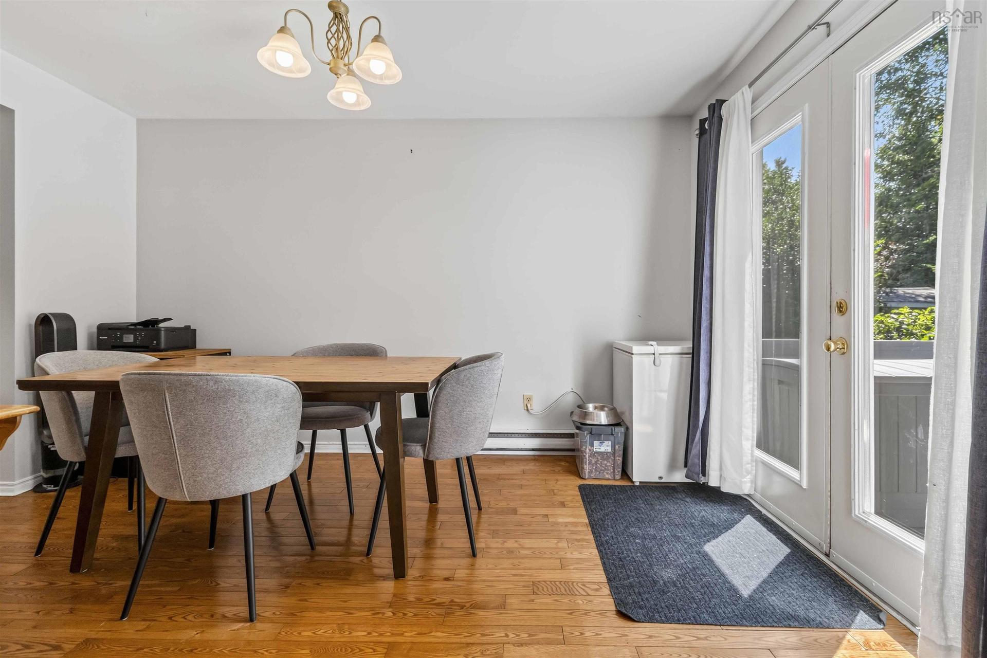 38 Ridgecrest Drive, Bridgewater, NS - Indoor Photo Showing Dining Room
