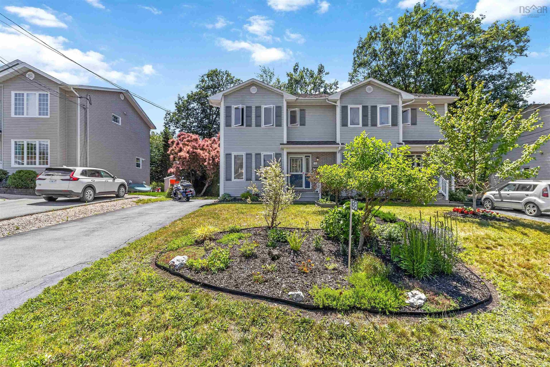 38 Ridgecrest Drive, Bridgewater, NS - Outdoor