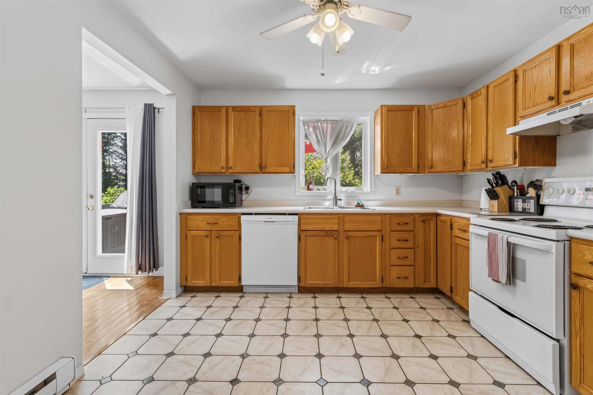 38 Ridgecrest Drive, Bridgewater, NS - Indoor Photo Showing Kitchen With Double Sink
