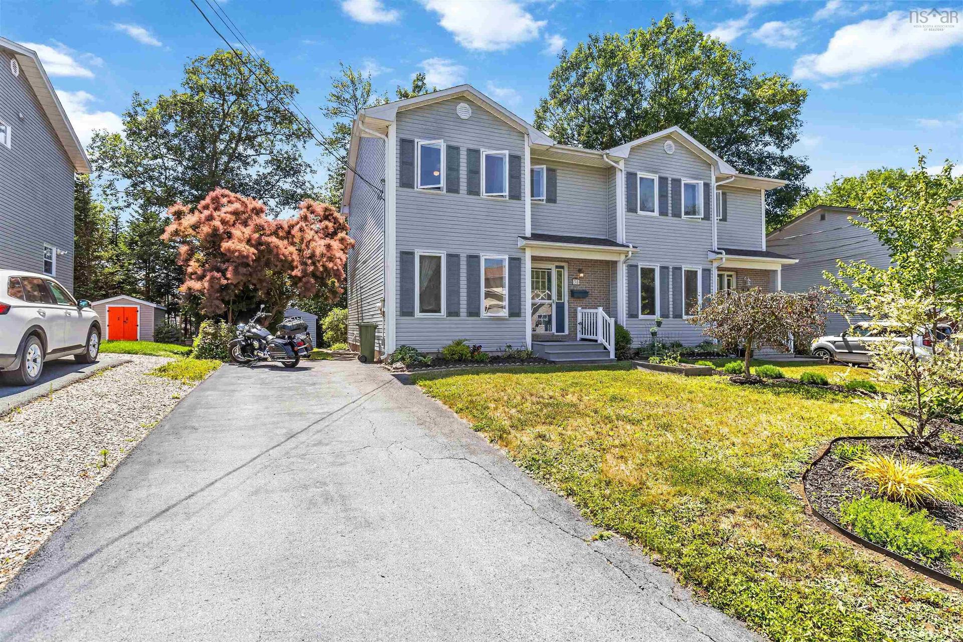 38 Ridgecrest Drive, Bridgewater, NS - Outdoor With Facade