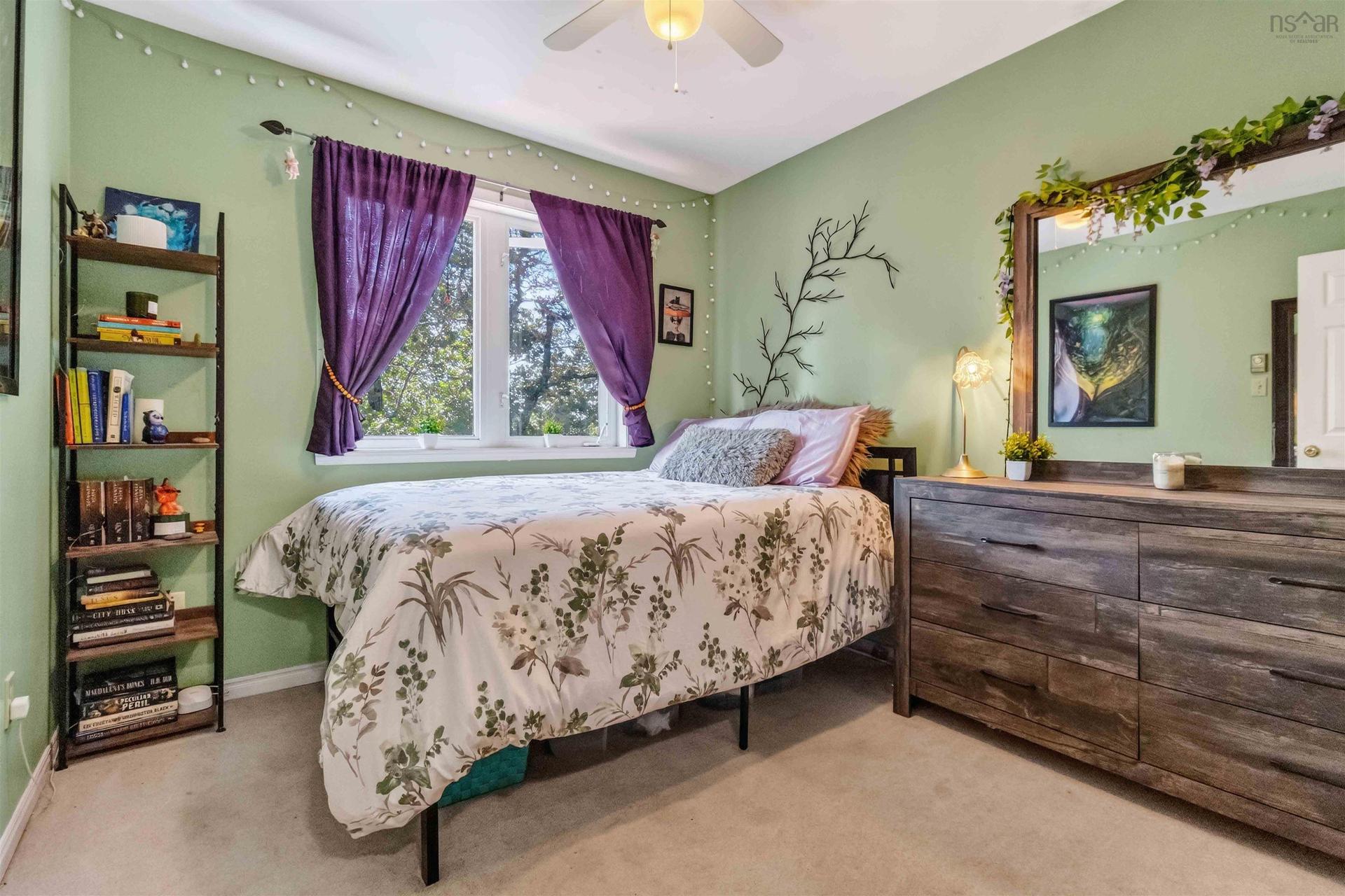 38 Ridgecrest Drive, Bridgewater, NS - Indoor Photo Showing Bedroom