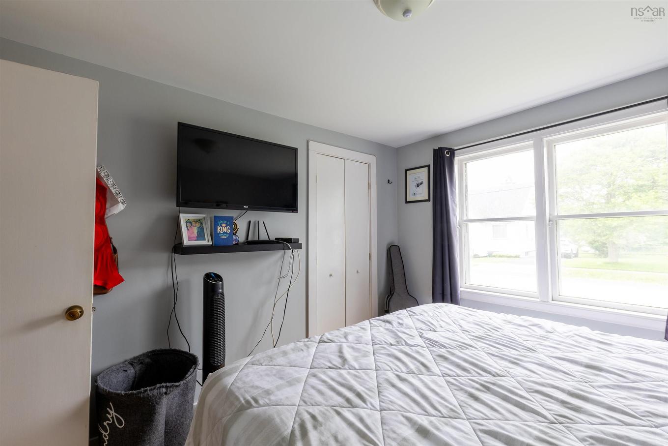 69 King Street, Yarmouth, NS - Indoor Photo Showing Bedroom