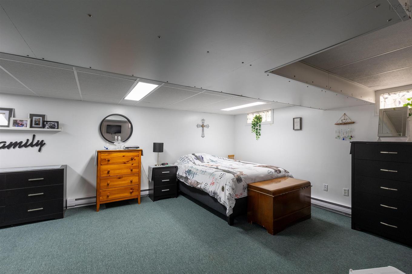 69 King Street, Yarmouth, NS - Indoor Photo Showing Bedroom