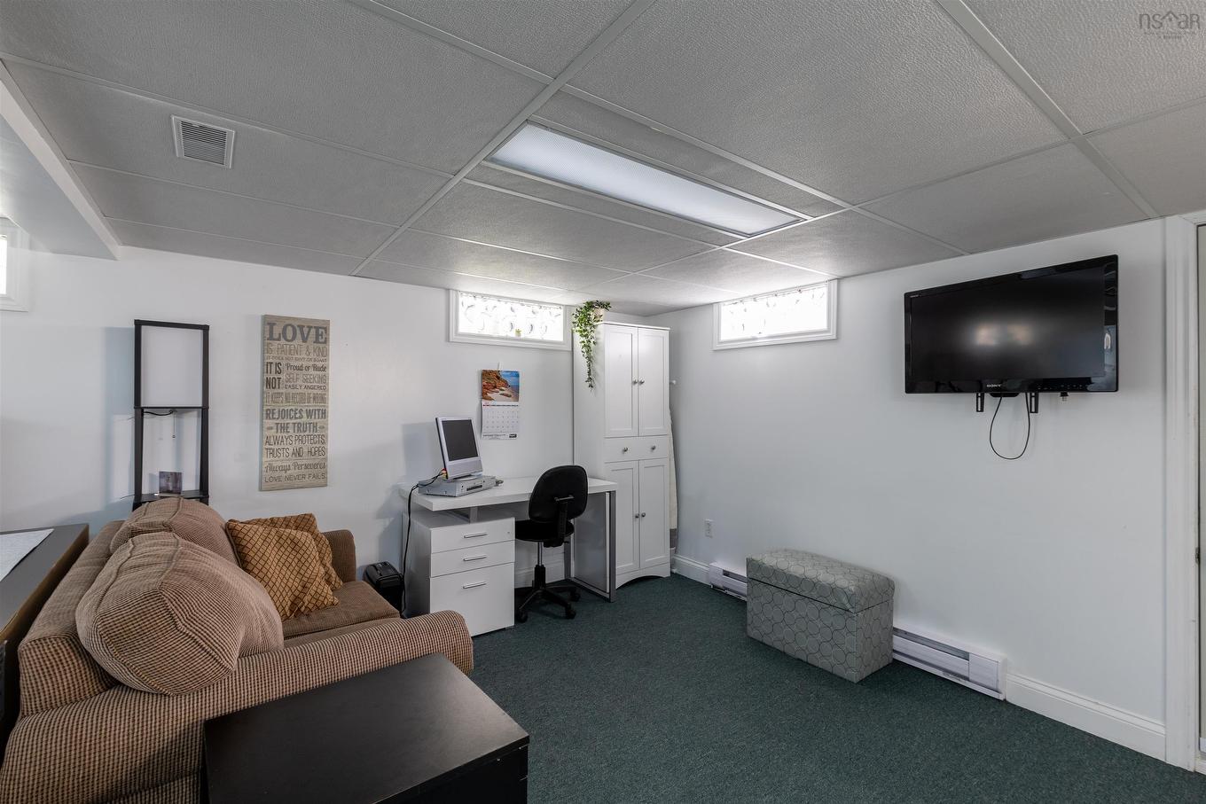 69 King Street, Yarmouth, NS - Indoor Photo Showing Other Room