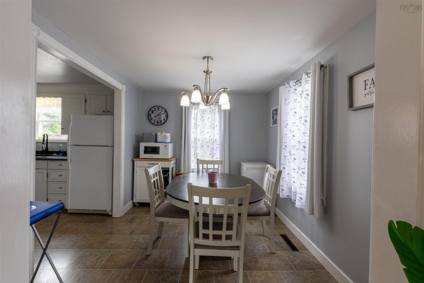 69 King Street, Yarmouth, NS - Indoor Photo Showing Dining Room