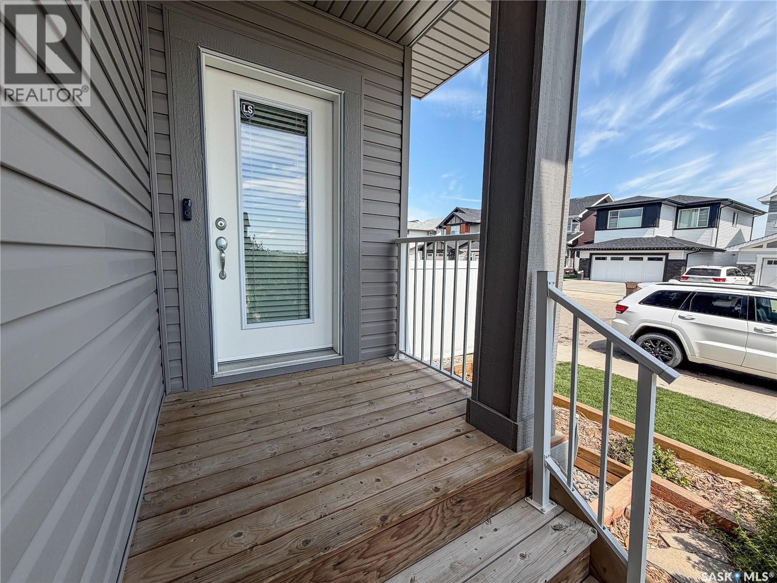 3755 Gee Crescent, Regina, SK - Outdoor With Exterior