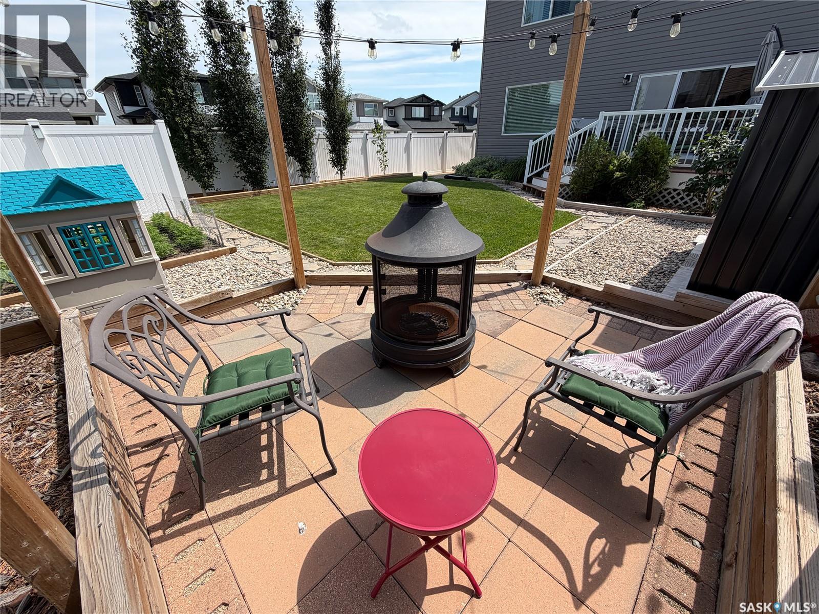 3755 Gee Crescent, Regina, SK - Outdoor With Deck Patio Veranda