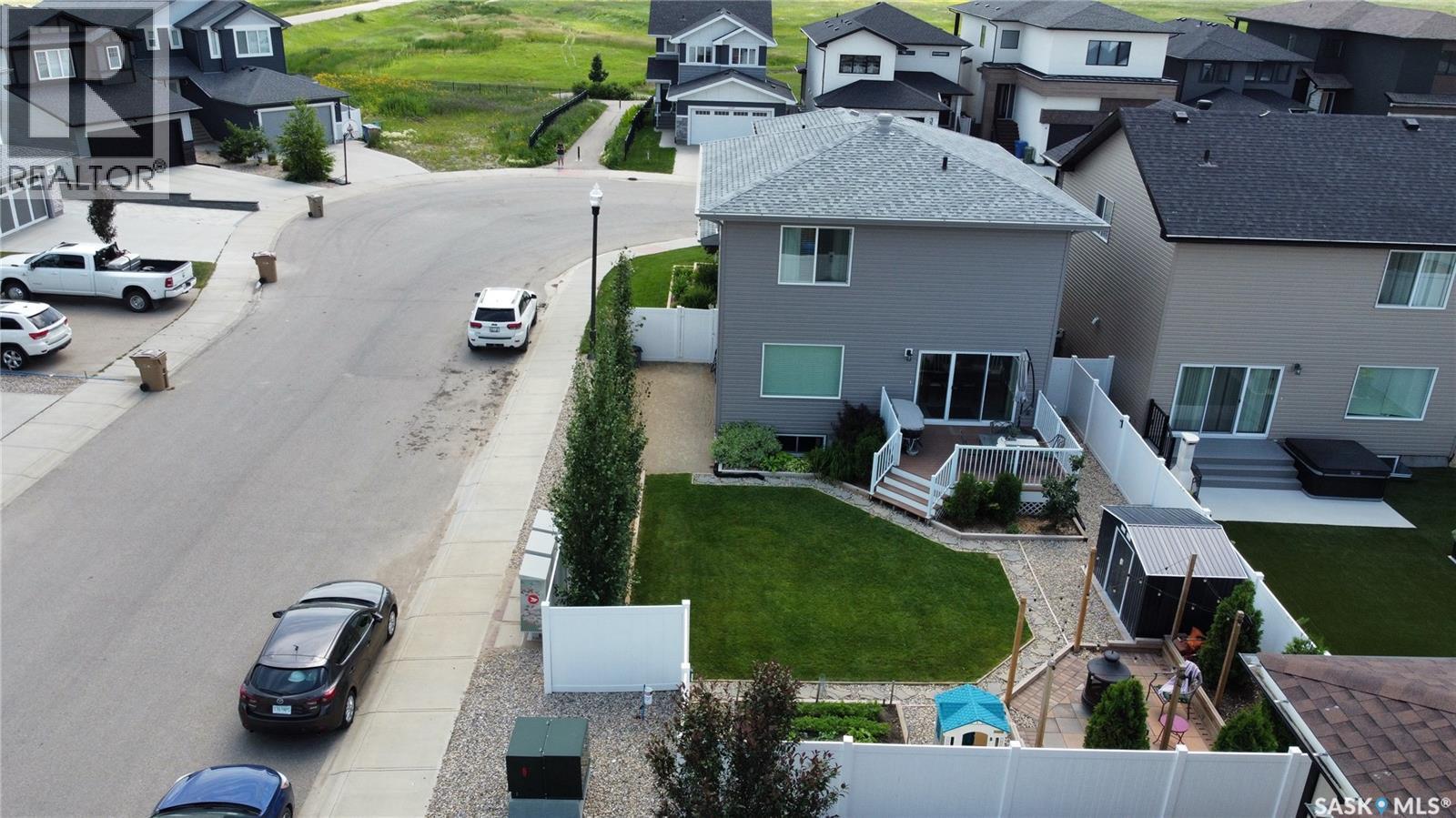 3755 Gee Crescent, Regina, SK - Outdoor