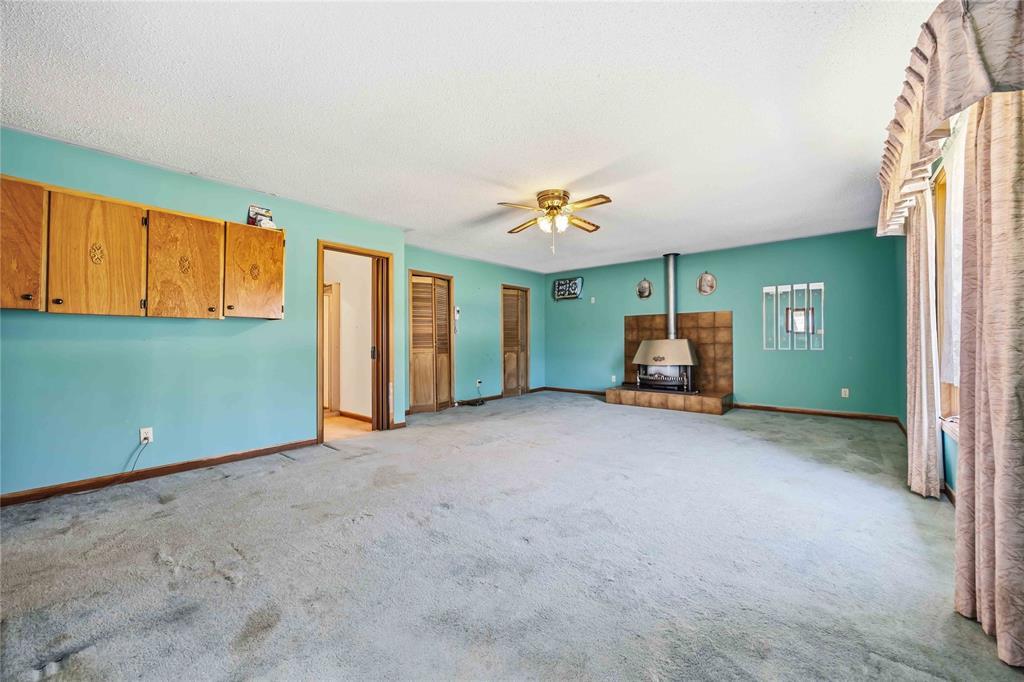 439 Maude Street, Petrolia, ON - Indoor Photo Showing Other Room