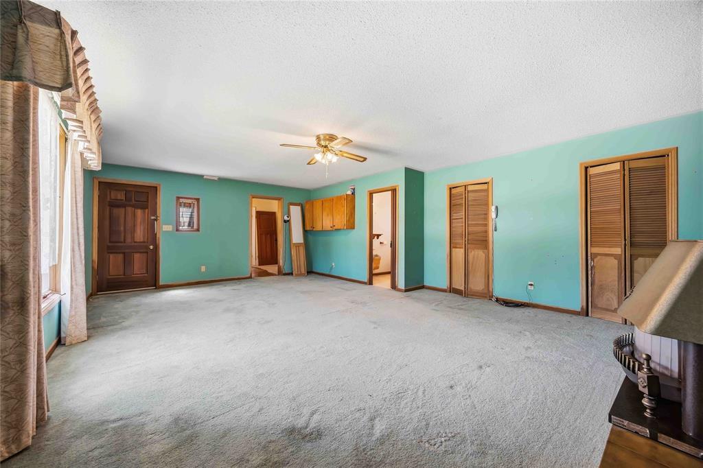 439 Maude Street, Petrolia, ON - Indoor Photo Showing Other Room