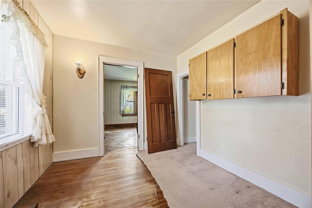 439 Maude Street, Petrolia, ON - Indoor Photo Showing Other Room