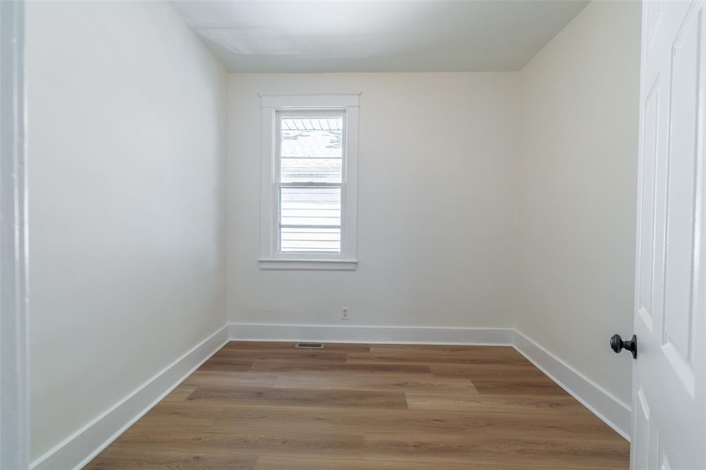 288 Nelson Street, Sarnia, ON - Indoor Photo Showing Other Room