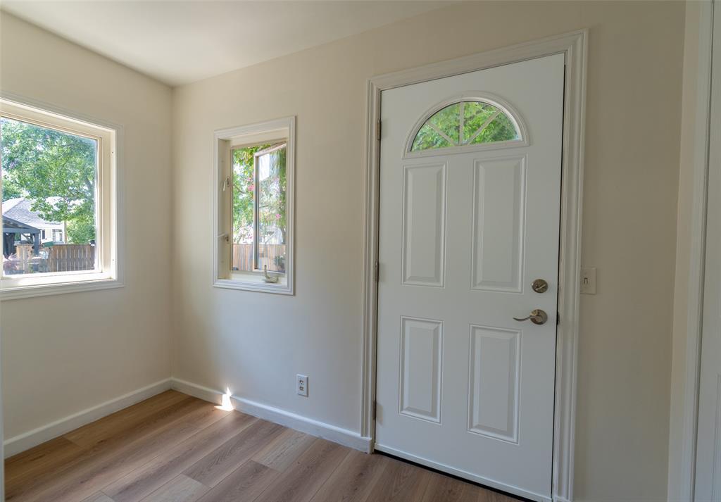 288 Nelson Street, Sarnia, ON - Indoor Photo Showing Other Room