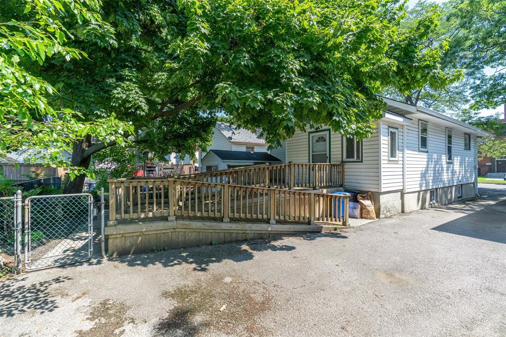 288 Nelson Street, Sarnia, ON - Outdoor