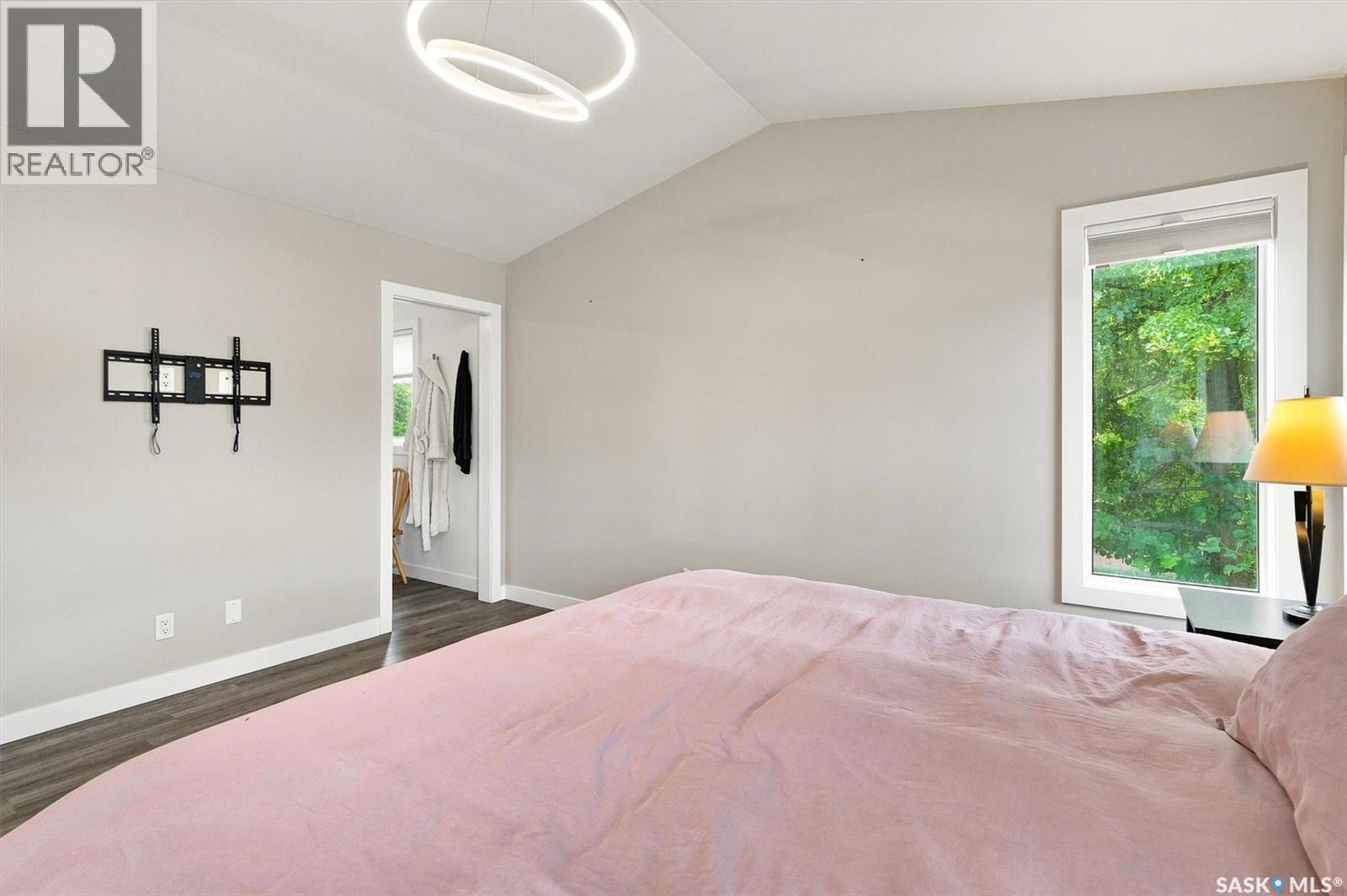 547 Bayview Terrace, Saskatoon, SK - Indoor Photo Showing Bedroom