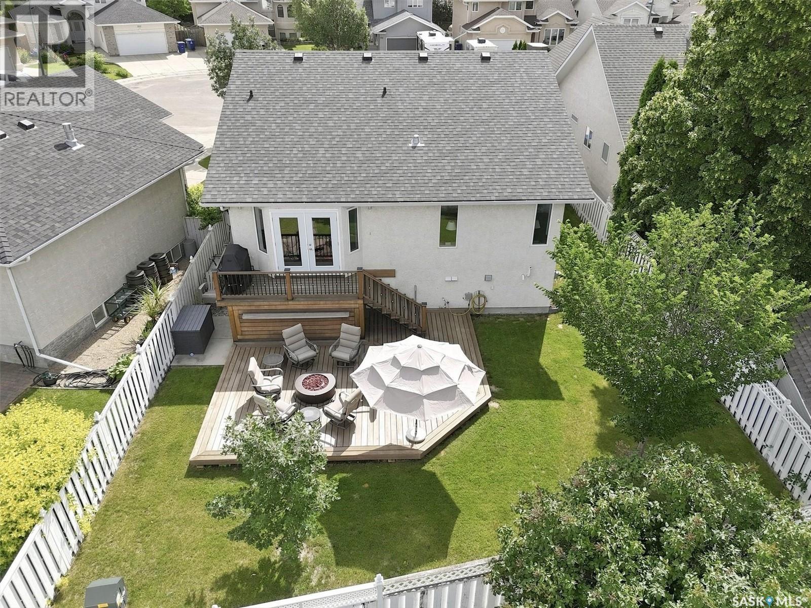 547 Bayview Terrace, Saskatoon, SK - Outdoor With Deck Patio Veranda