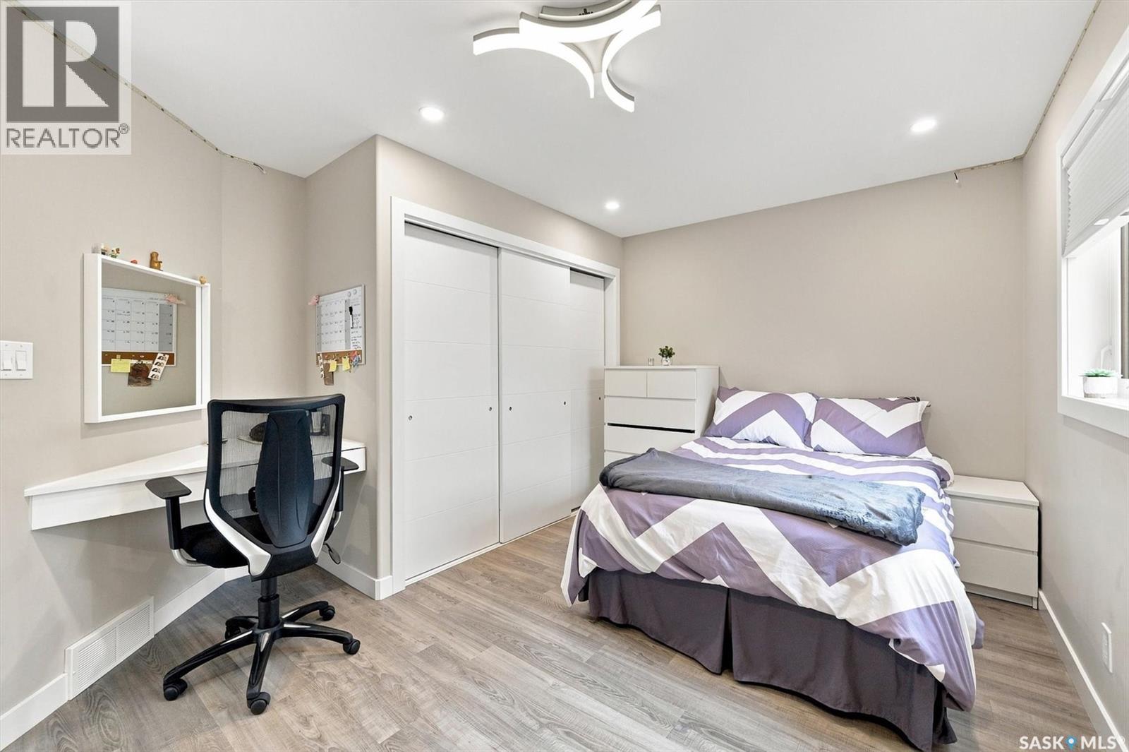 547 Bayview Terrace, Saskatoon, SK - Indoor Photo Showing Bedroom