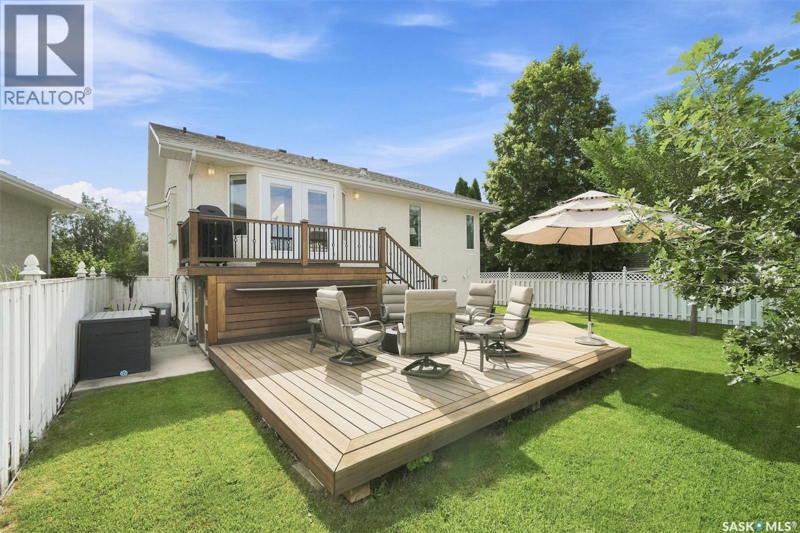 547 Bayview Terrace, Saskatoon, SK - Outdoor With Deck Patio Veranda