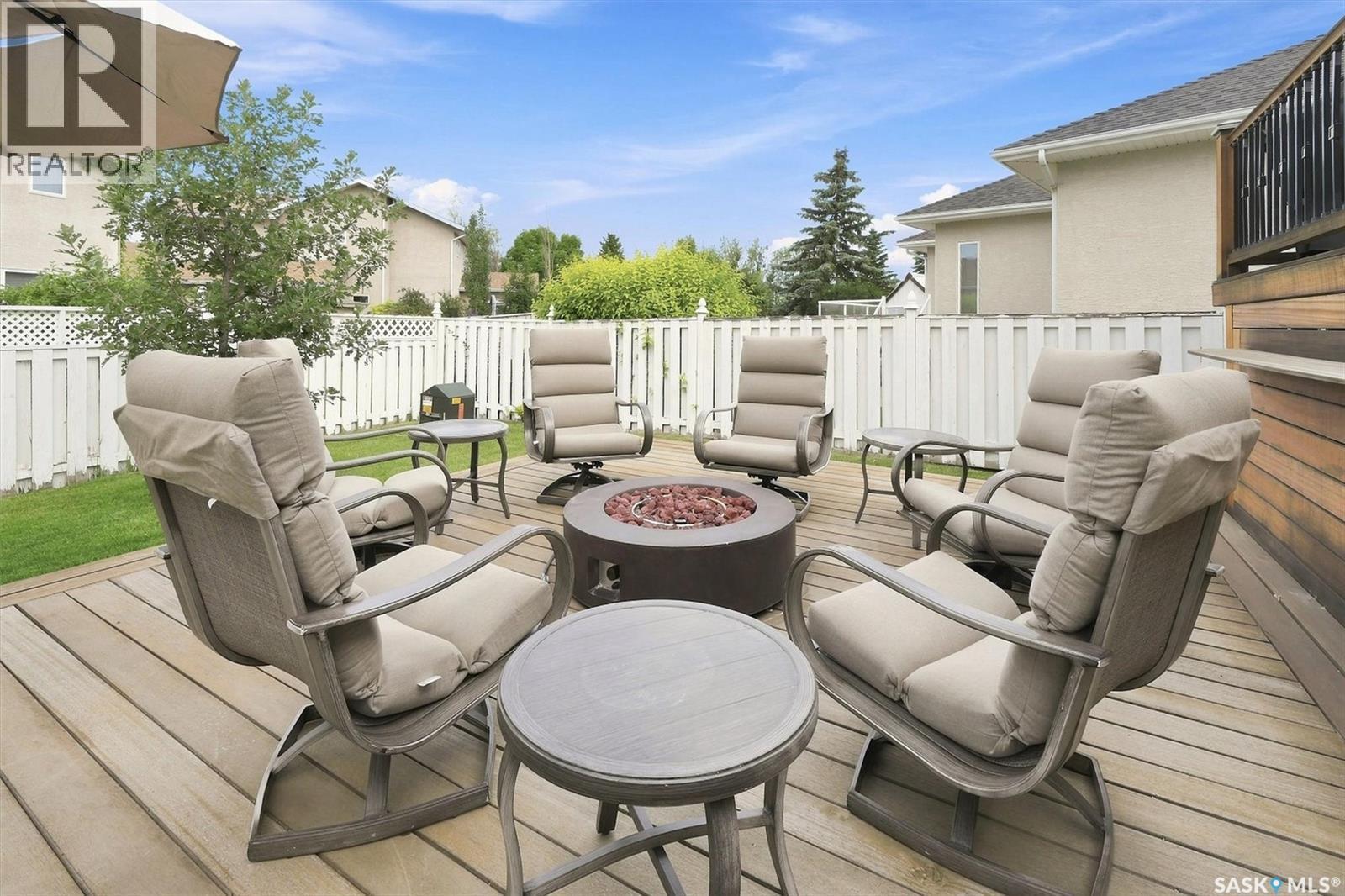 547 Bayview Terrace, Saskatoon, SK - Outdoor With Deck Patio Veranda With Exterior
